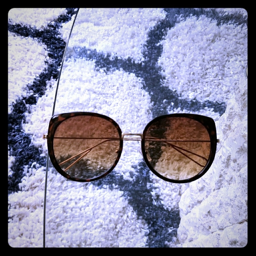 Cateye sunglasses